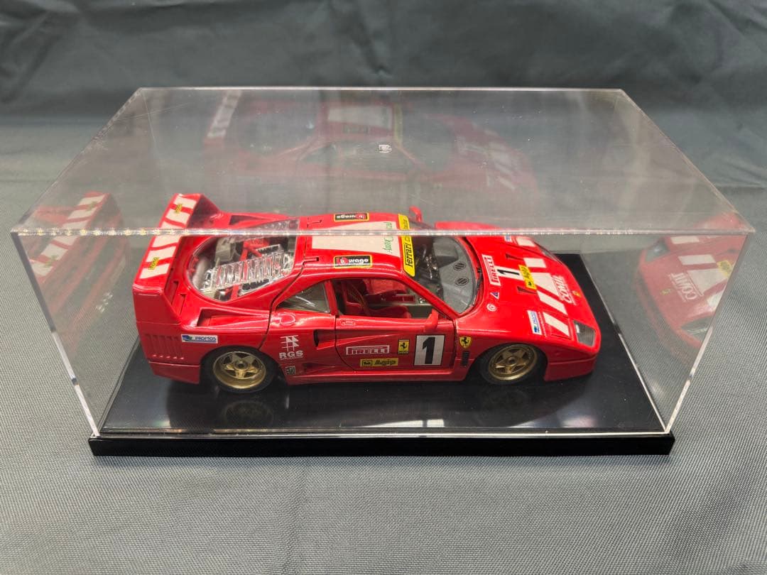 Ferrari F40 1/18スケール ミニカー
