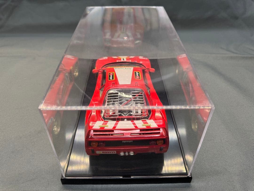 Ferrari F40 1/18スケール ミニカー