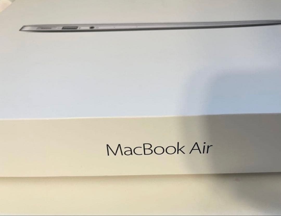 Apple MacBook Air シルバー201713インチ8GB128GB