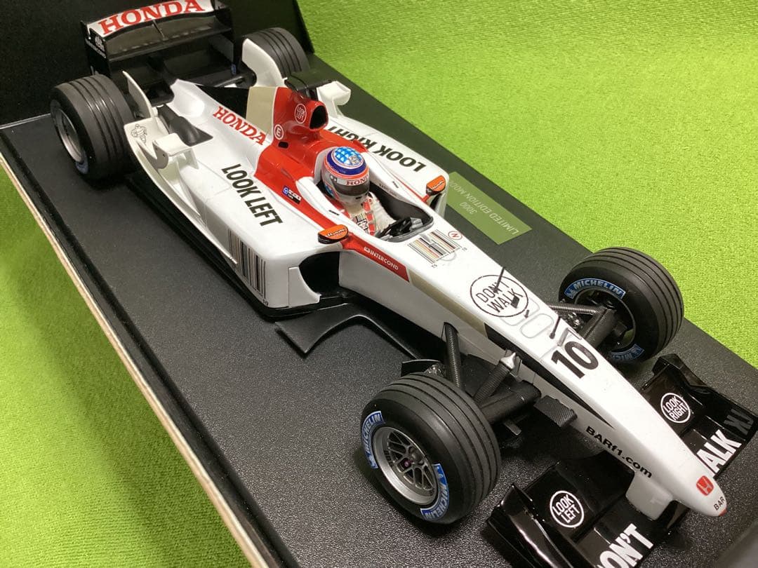 ミニチャンプス 新品 BARホンダ 佐藤琢磨 3,000台限定9×7×26cm