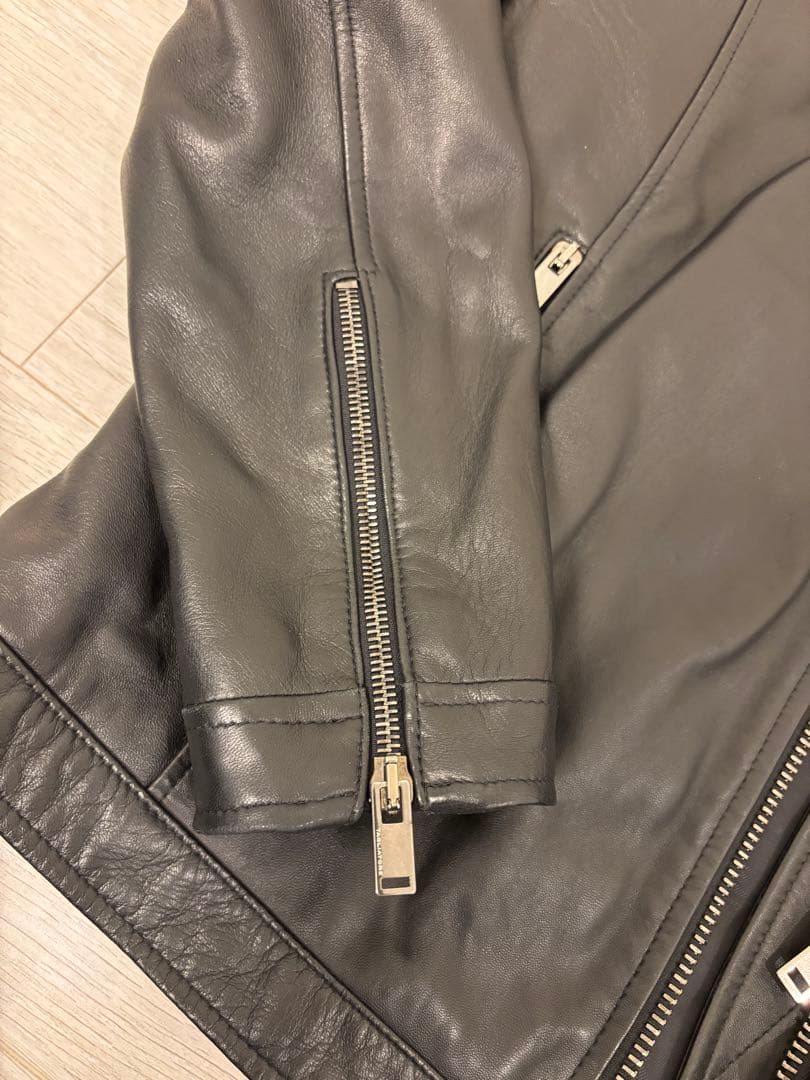 【美品 | 着用4回のみ】TAGLIATORE 46 秋冬 ライダース 黒 本革