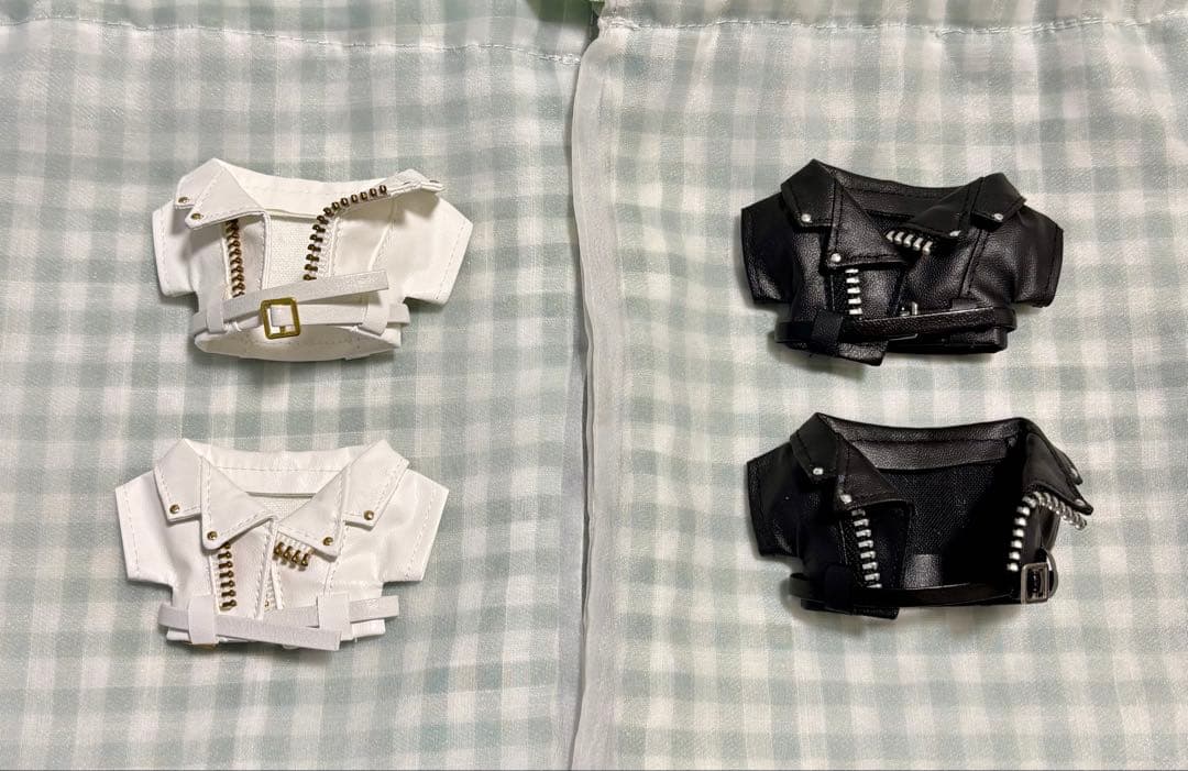 12cm ぬい服 レザージャケット 黒白 2点セットずつ(合計4つ)
