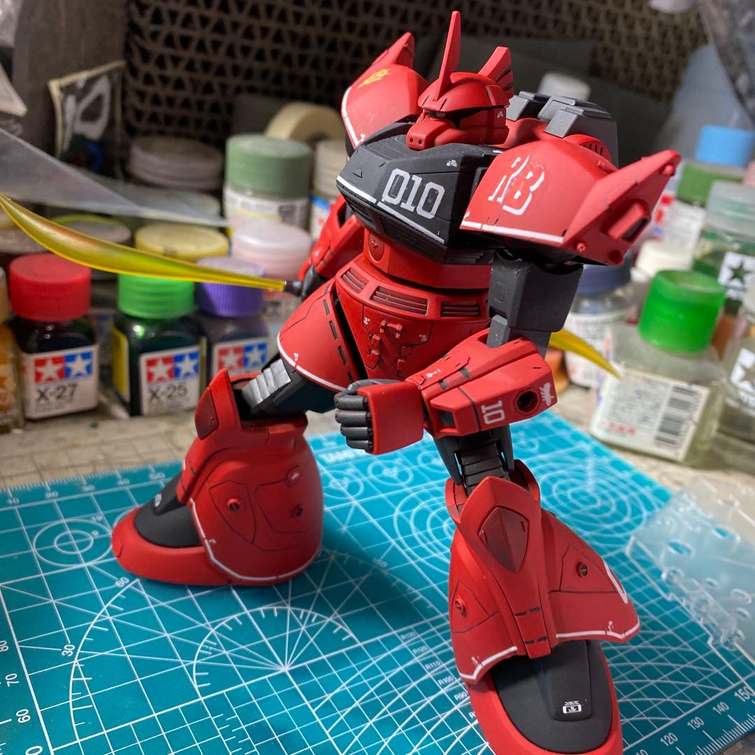 完成品　HGUC ジョニーライデン専用ゲルググ　真紅の稲妻