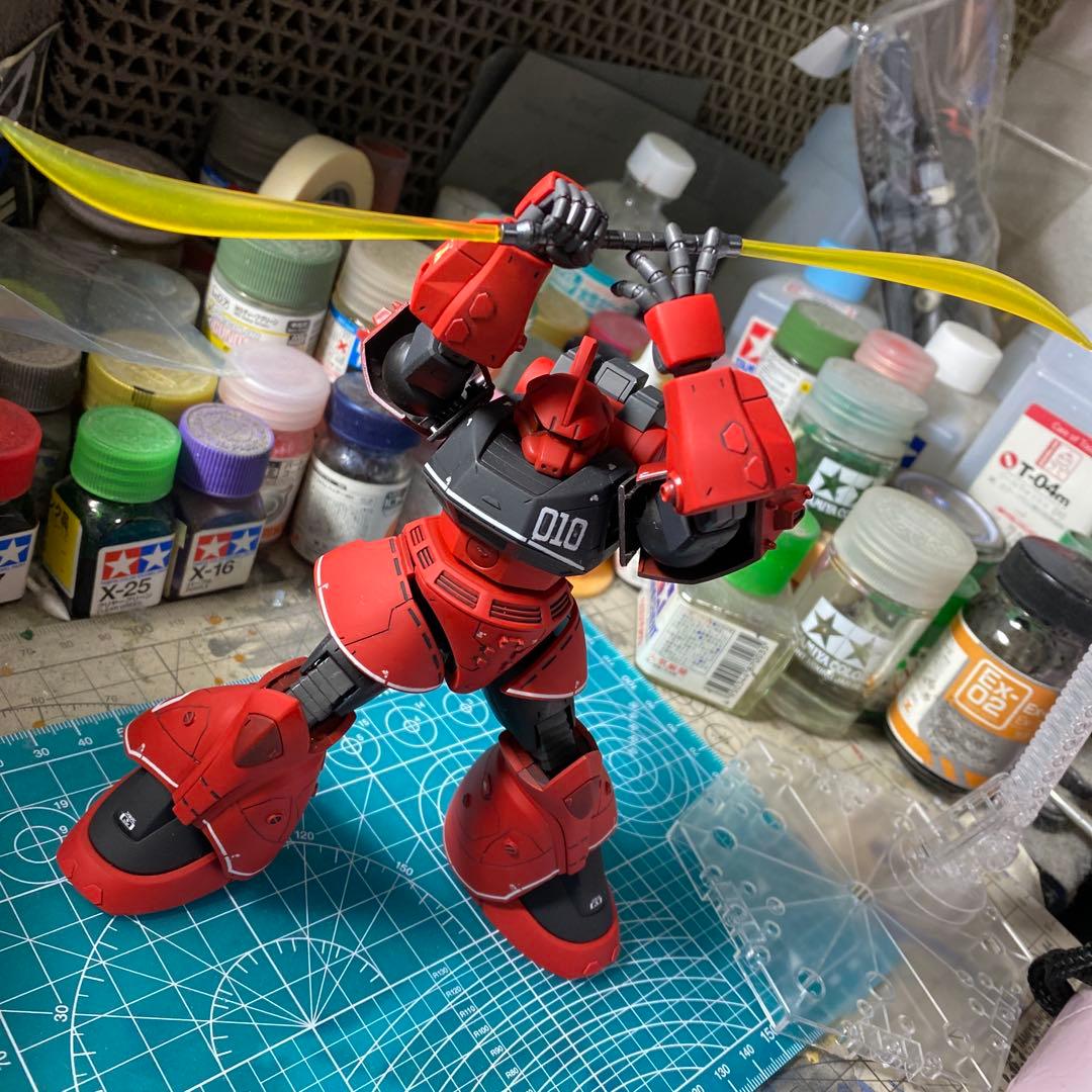 完成品　HGUC ジョニーライデン専用ゲルググ　真紅の稲妻