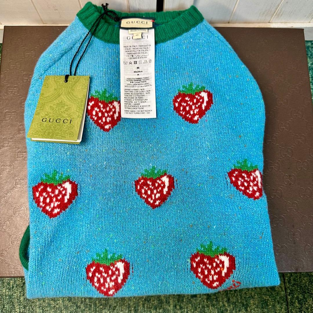 GUCCI グッチ 犬猫 ペット用服 ニット セーター イチゴ柄 Mサイズ