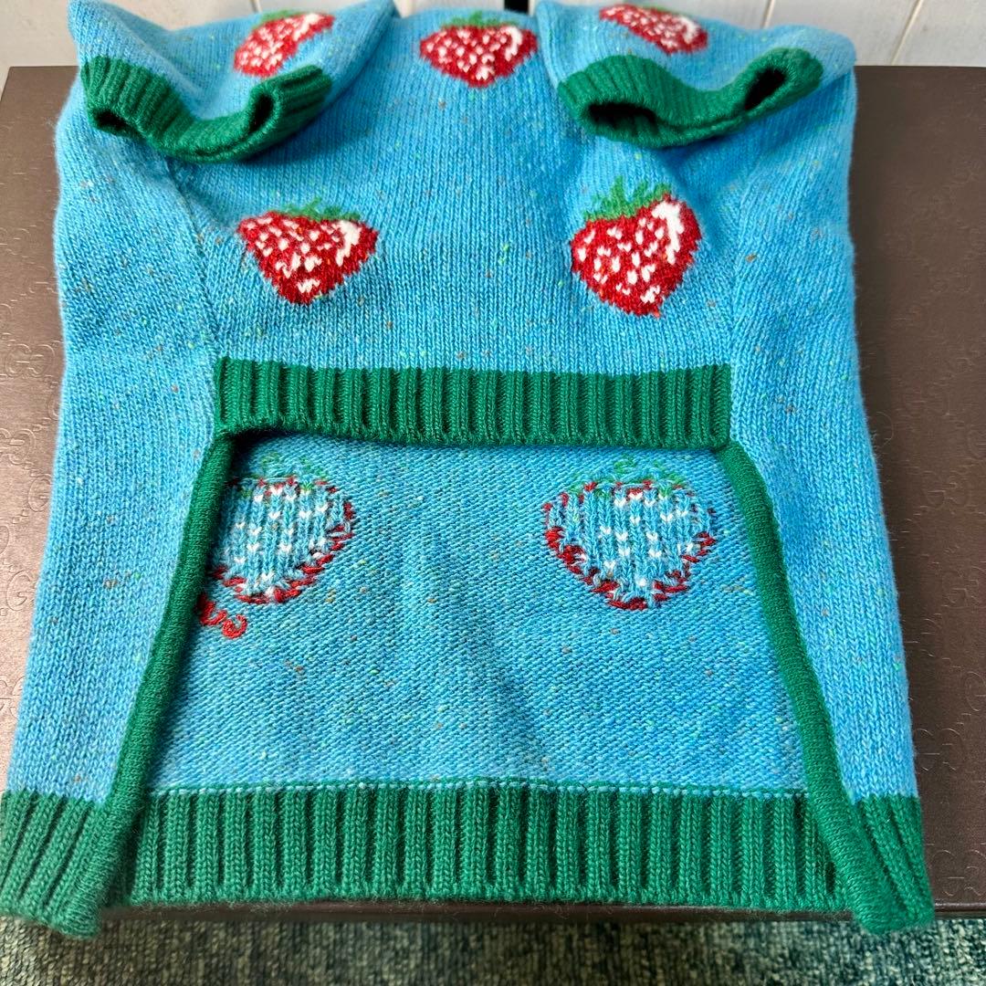GUCCI グッチ 犬猫 ペット用服 ニット セーター イチゴ柄 Mサイズ