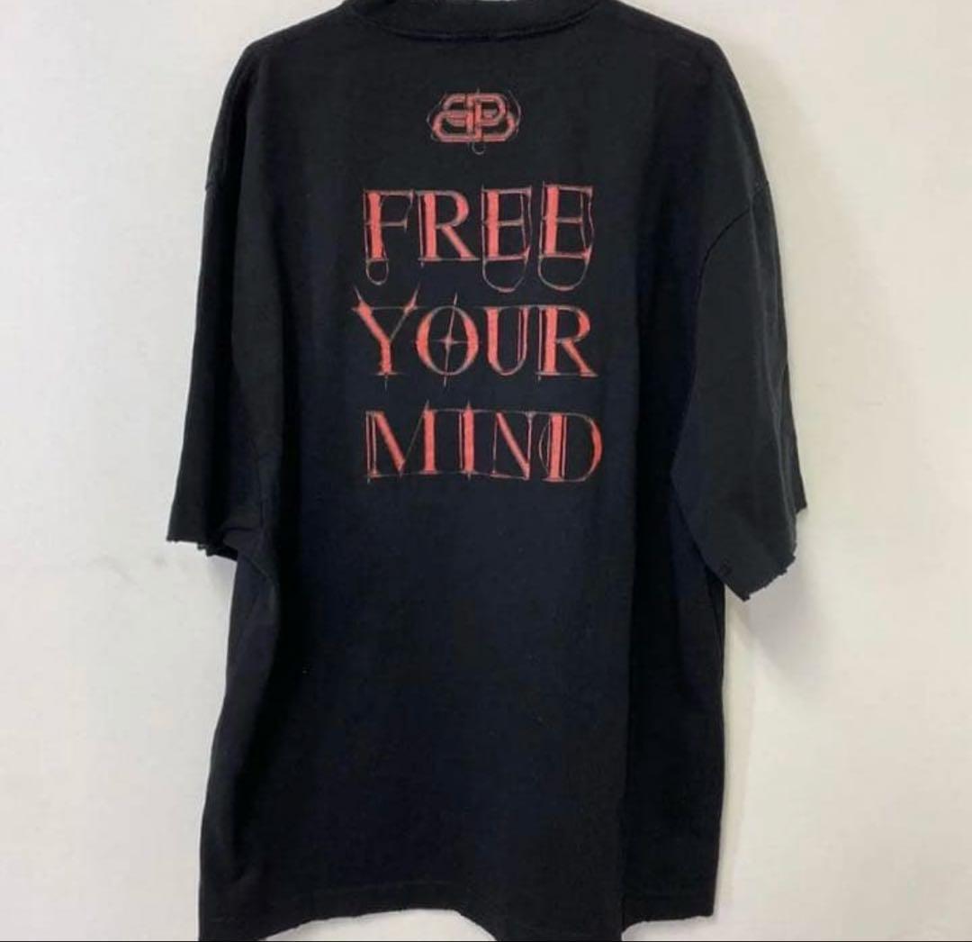 【美品】21SS バレンシアガ　フリーメイソン　ダメージTee 641614