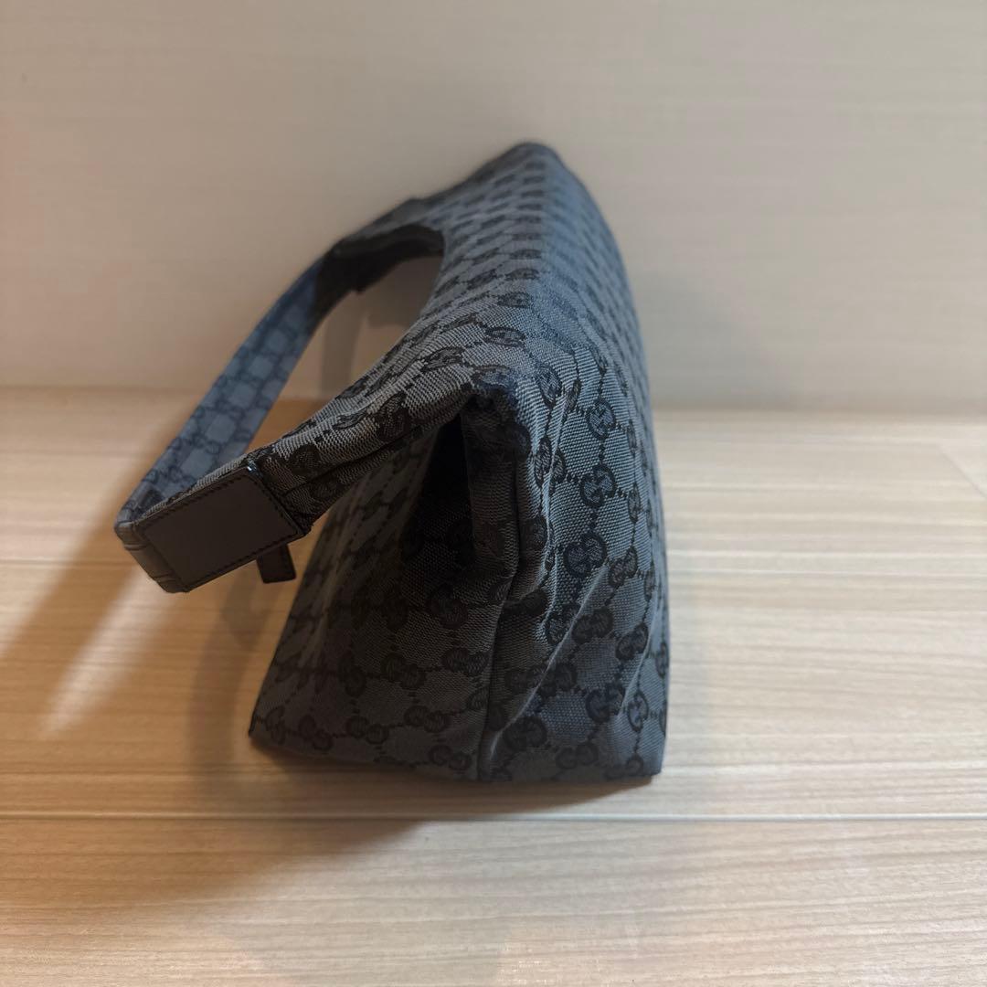 GUCCI ブラック GGパターン ハンドバッグ