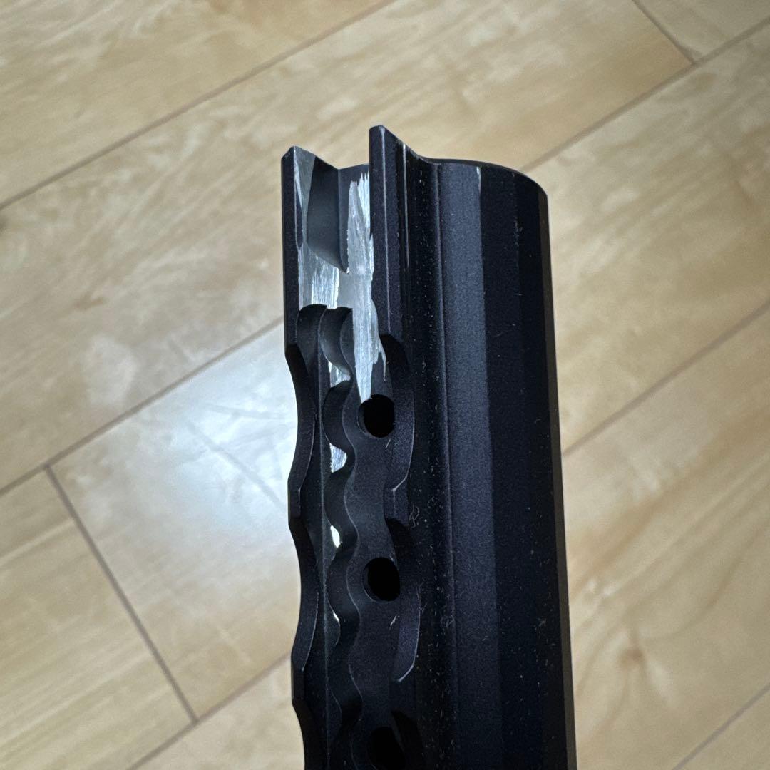 V Seven Weapons カービン バッファーチューブ ブラック