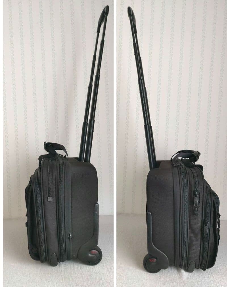 【極美品】TUMI 26127DH キャリーバッグ　機内OK　拡張可能　黒