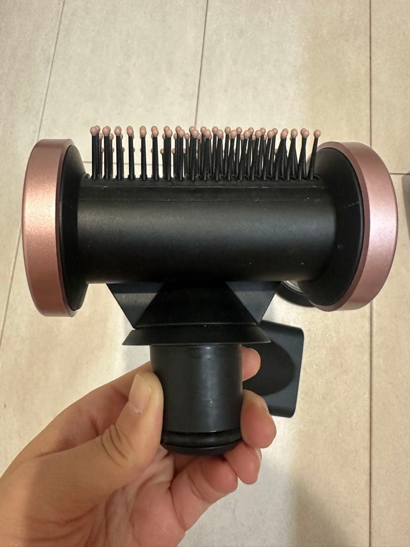 ダイソン　ヘアドライヤー