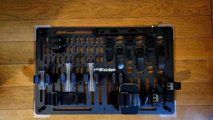 ●アーム付き●46～50L アルミコンテナ用 L サイズ　上蓋パネル　穴あけ対応