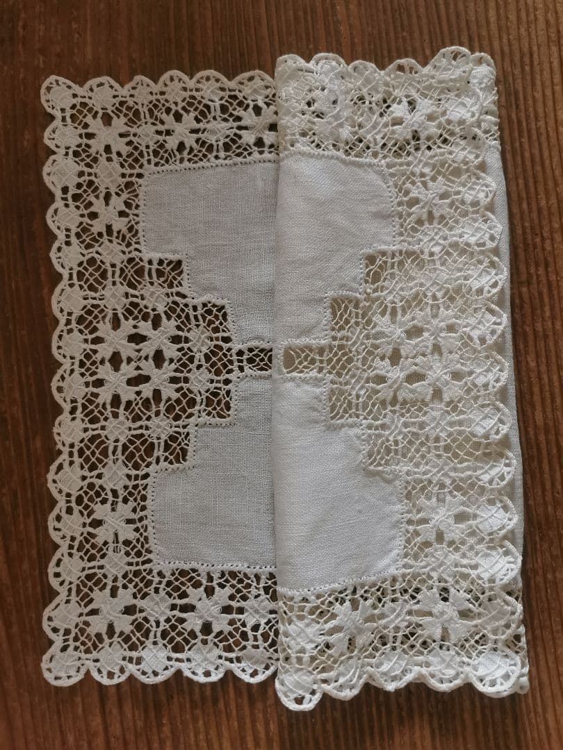 アンティークイギリス ホワイトニードルワークsabaレース梯子刺繍リネンクロス