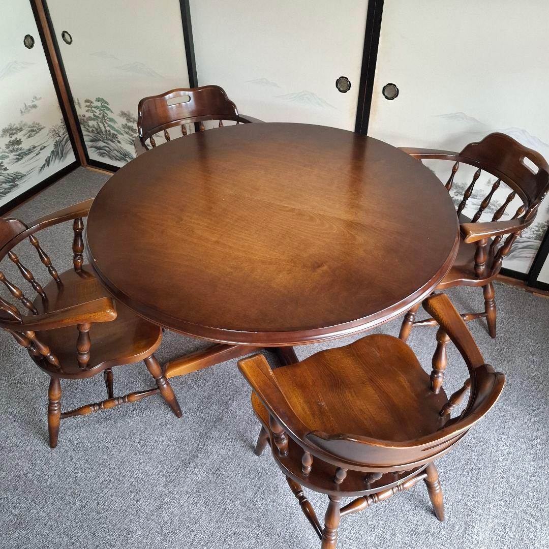 飛騨産業　キツツキ　ラウンドテーブル　ダイニングテーブル