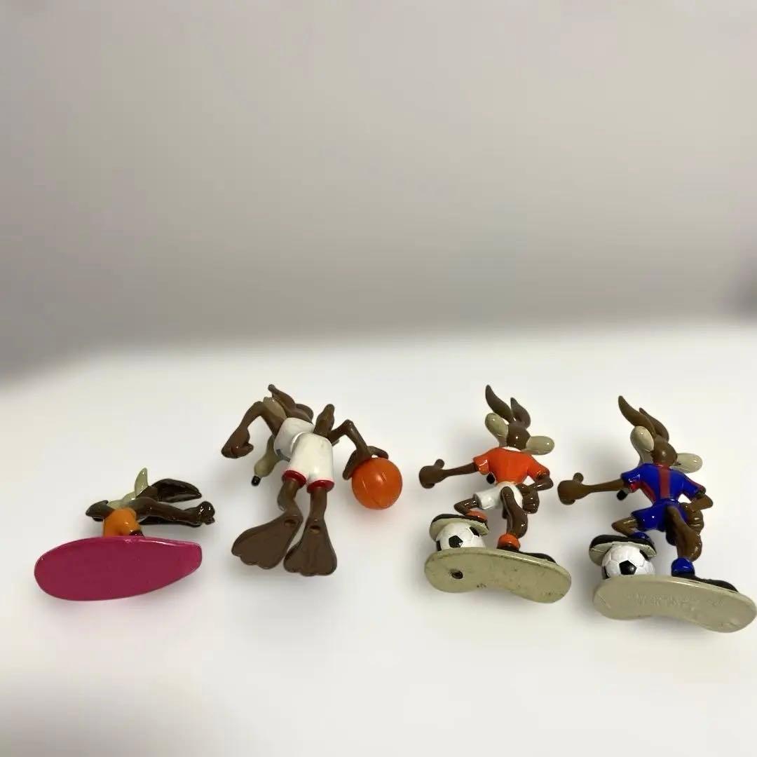 ワイリー コヨーテ フィギュア 8体セット