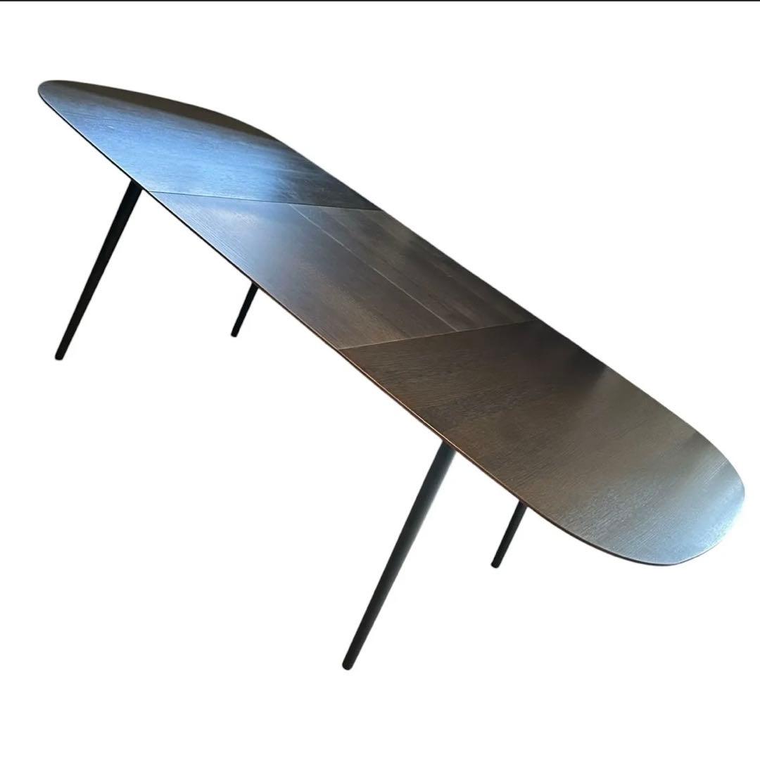 BoConceptボーコンセプト Kingstonキングストンダイニングテーブル