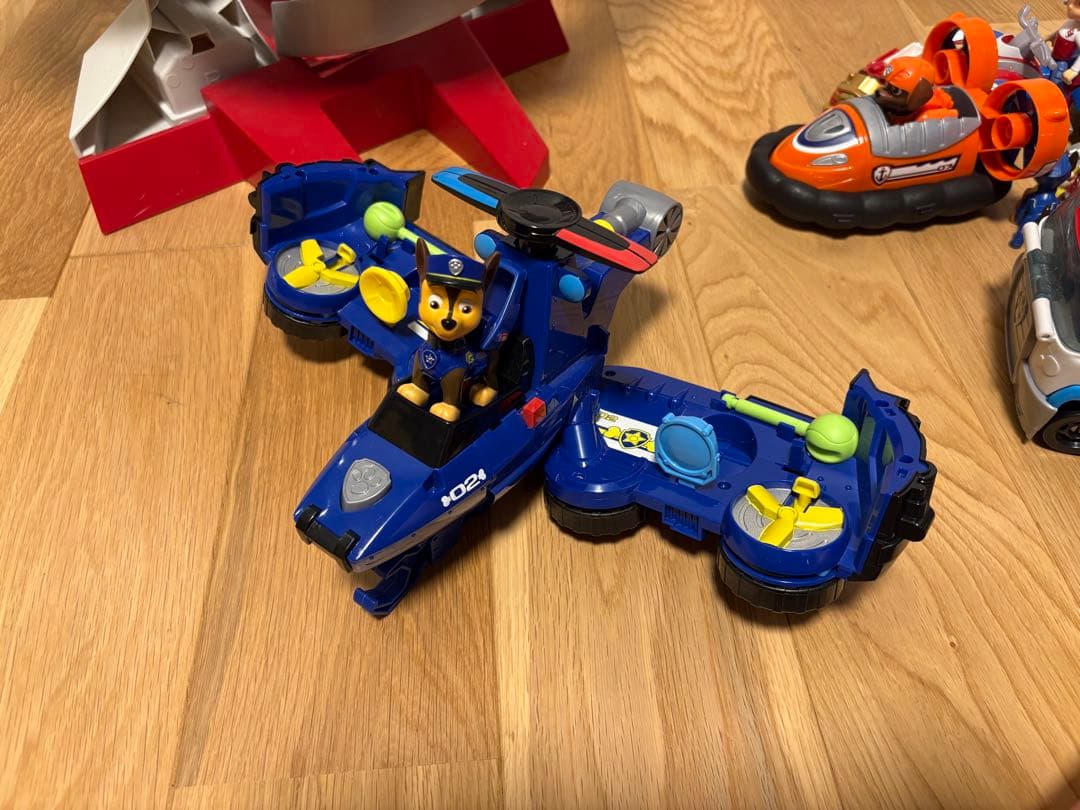 パウパトロールタワーとバウパトローラーとNintendo Switchソフト