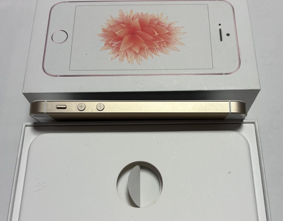 iPhone SE 第1世代　128GB ゴールド　SIMフリー