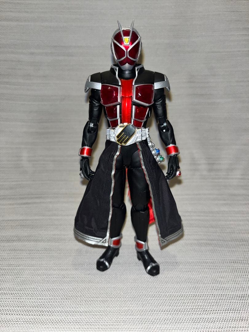S.H.Figuarts（真骨彫製法）仮面ライダーウィザード フレイムスタイル