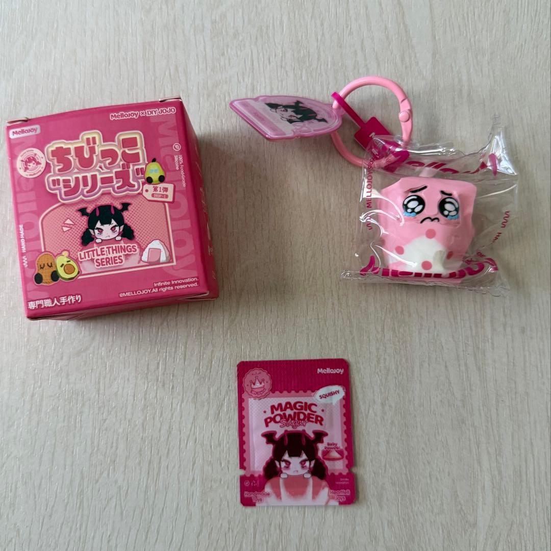 Mellojoy スクイーズ　ちびっこシリーズ　美味しすぎる苺タピオカミルクティ