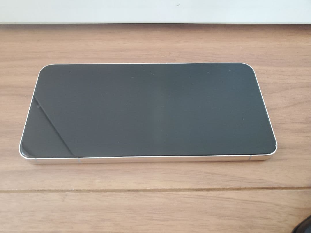 Galaxy S22 256GB ホワイト docomo版