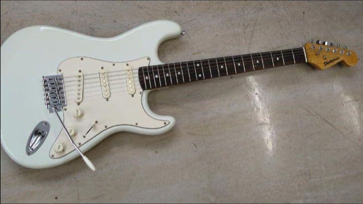 フォトジェニック　ストラトキャスター　美品