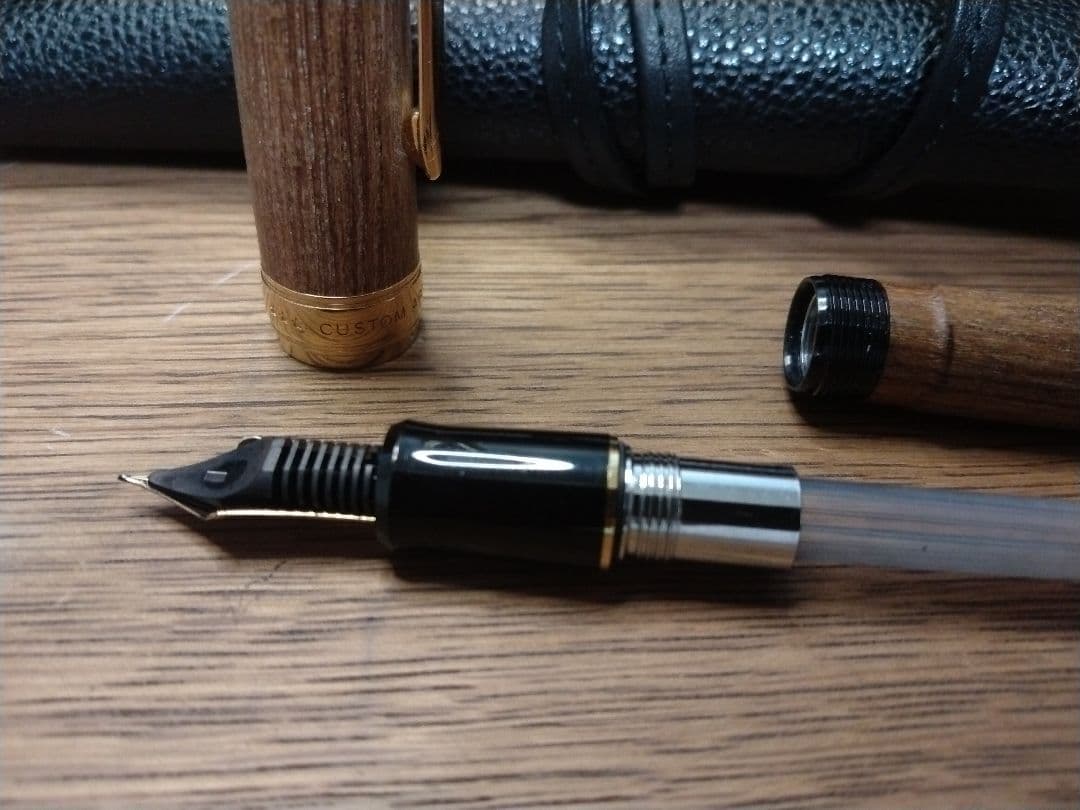 パイロット万年筆カスタム 槐 エンジュ モクメ　18K-750 15 F