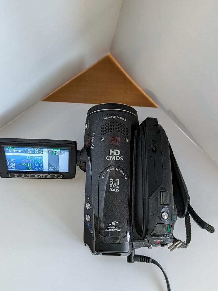 Canon iVIS HV30　キヤノンHDビデオカメラ　動作確認　付属品有