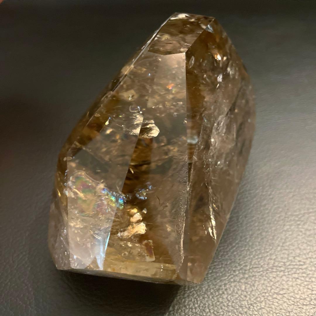 スモーキー　虹美　フリーフォーム　天然石　煙水晶　クリスタル