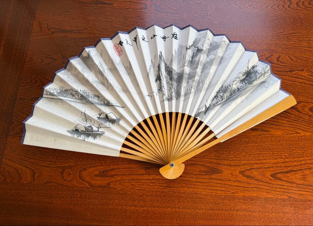 中国 折扇 水墨山水「桂林山水甲天下」竹骨 箱付