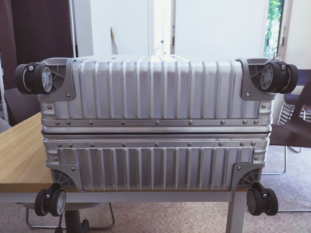 【美品】RIMOWA クラシック キャリーケース 61L チェックインM