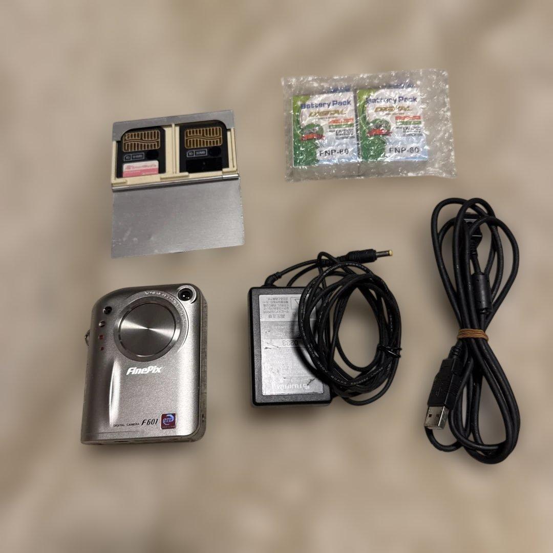 フジフィルム　Finepix　F601