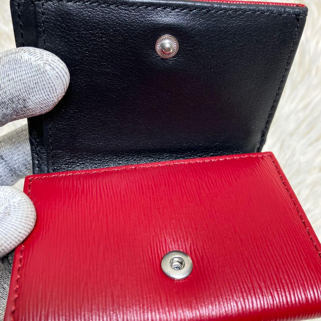 【新品同様】 ヴィヴィアン トリフォールド レター型 オーブ