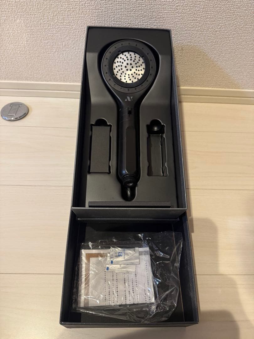 No end Beauty シャワーヘッド 黒