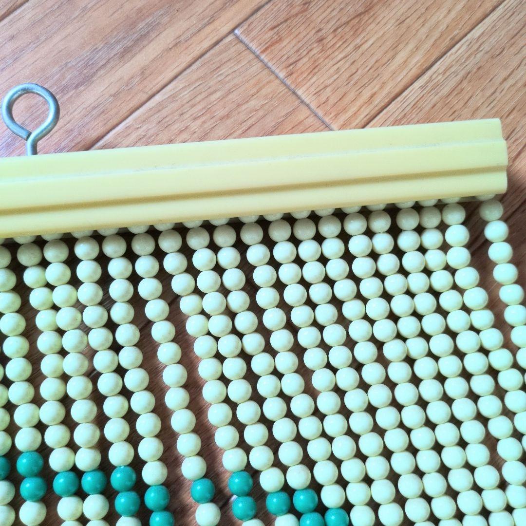 昭和レトロ 珠のれん 珠暖簾 花柄 のれん ハンドメイド レトロポップ 玉のれん