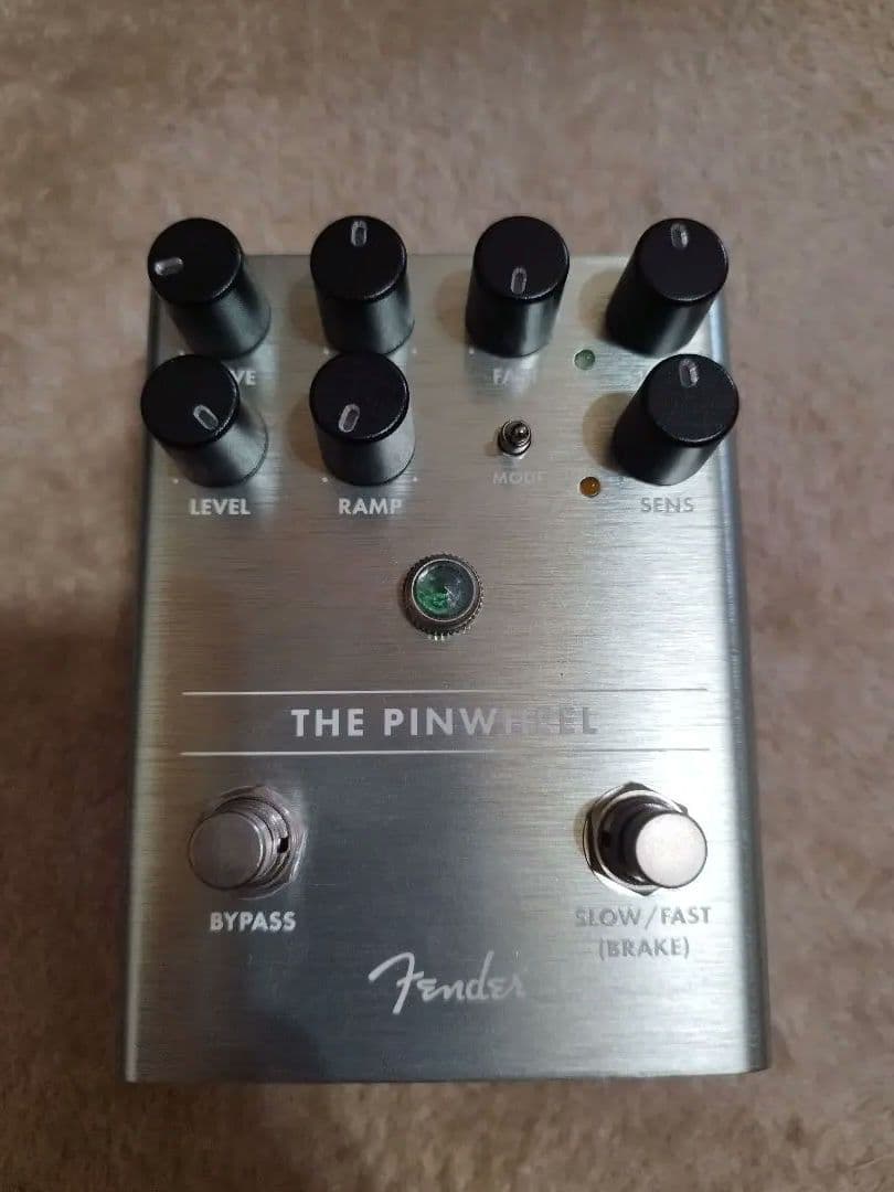 ギター Fender The Pinwheel