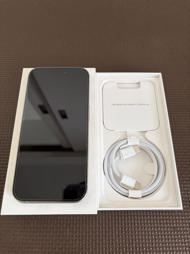 Apple iPhone 15 Pro ホワイトチタニウム 128GB