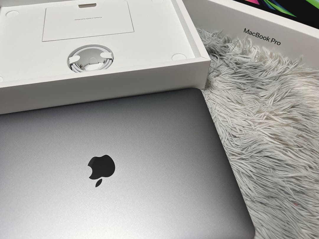 【美品】MacBookpro2022 M2/8G/256G