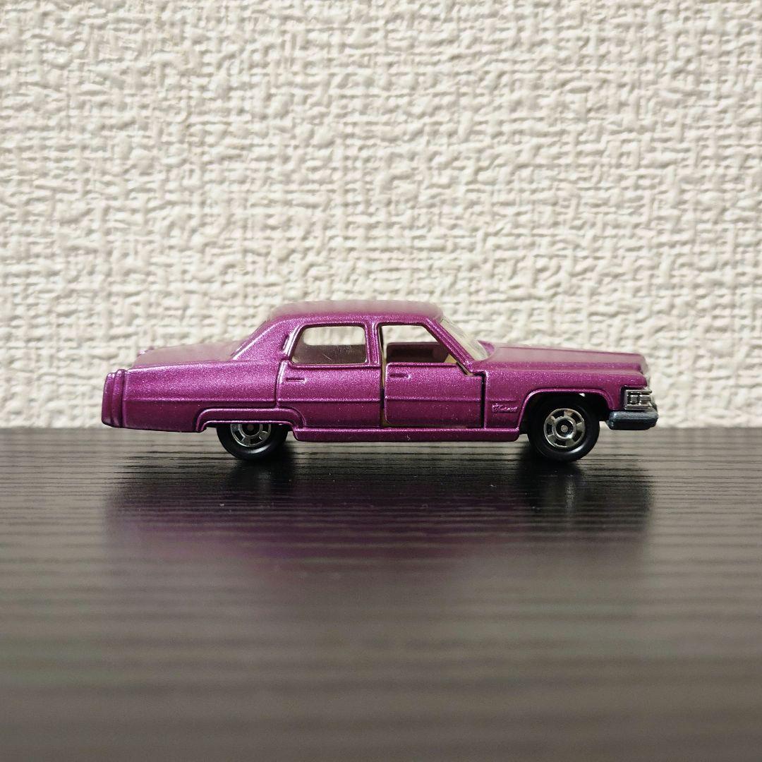 TOMICA　トミカ　キャデラック　フリートウッド メタ紫色　箱付き