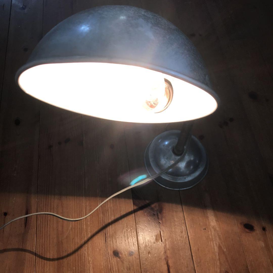 ヴィンテージ　アルミシェード　デスクランプ