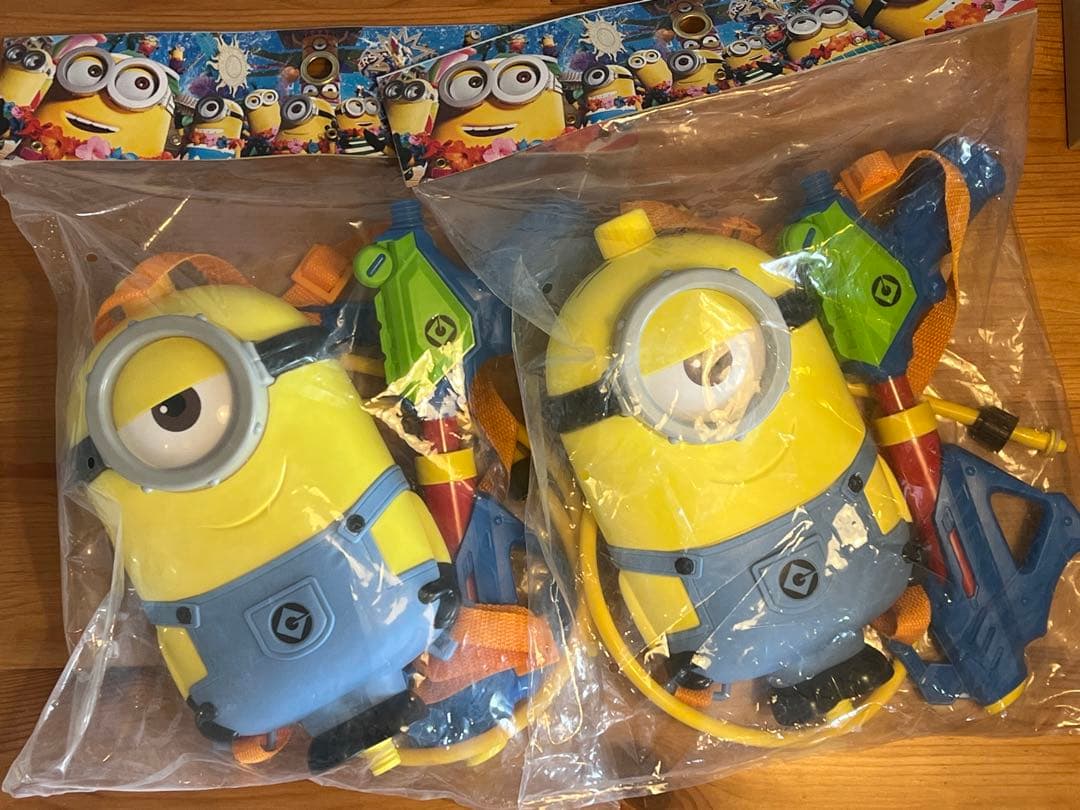 【新品・未使用】USJ 公式 ミニオン リュック式水鉄砲　2個セット