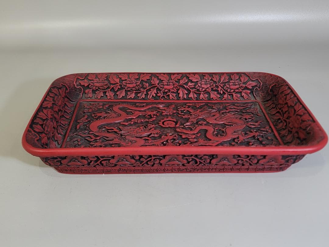 中華民国 堆朱 龍模様 盆 國立故宮博物院 蔵品製品