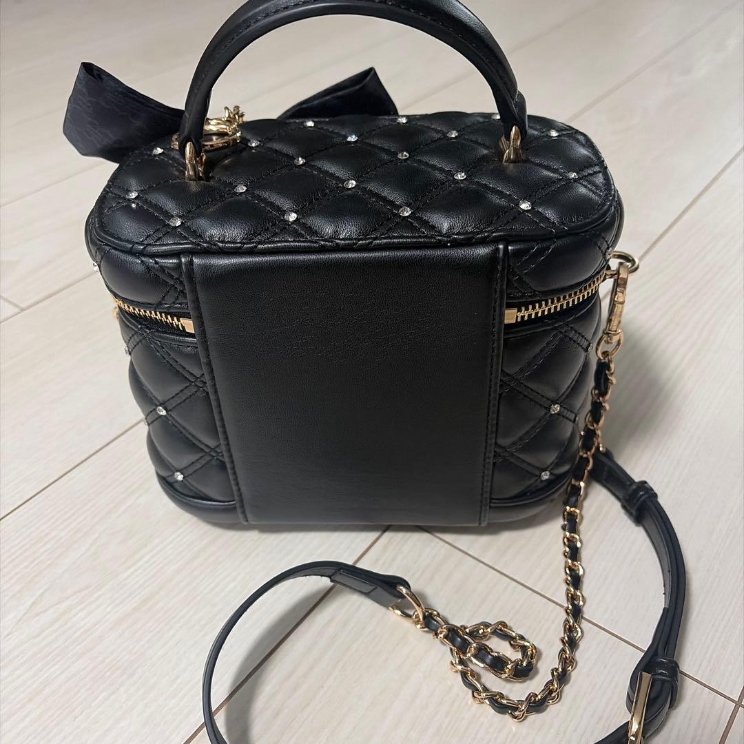 ランダ　2WAY リボンチャームキルティングバニティバッグ