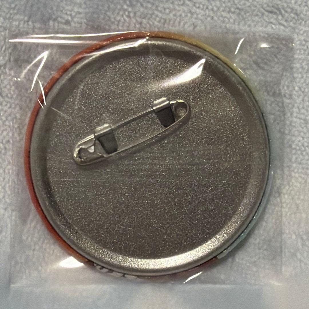 ハイキュー 振り向きシャイニー缶バッジ 孤爪研磨