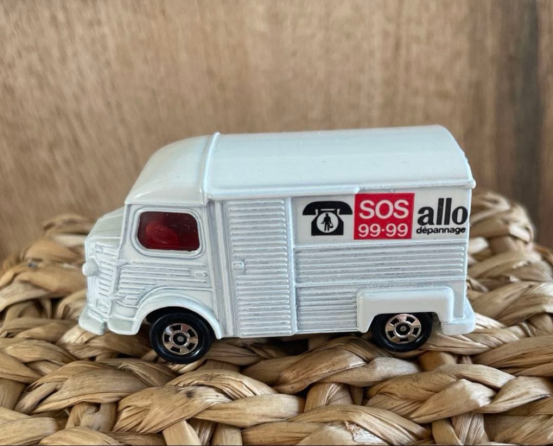 〈トミカ〉フランスセット　外国車4台セット（日本製）