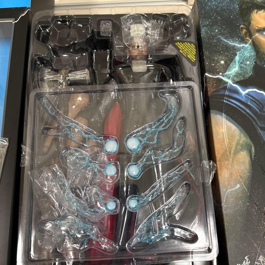 ホットトイズ　THOR 1/6スケール フィギュア