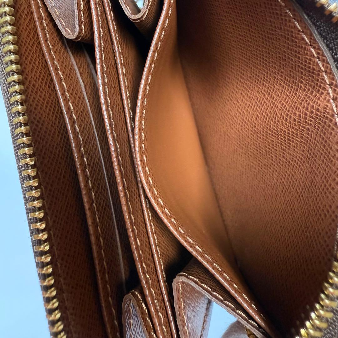 ルイヴィトン ジッピー ラウンド 小銭入れ モノグラム カード ケース