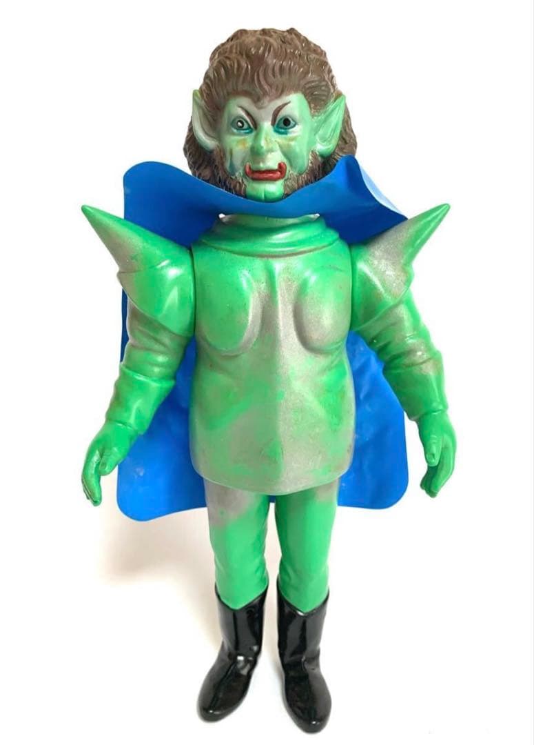 ブルマァク マグマ大使 ゴア ソフビ マントも綺麗です