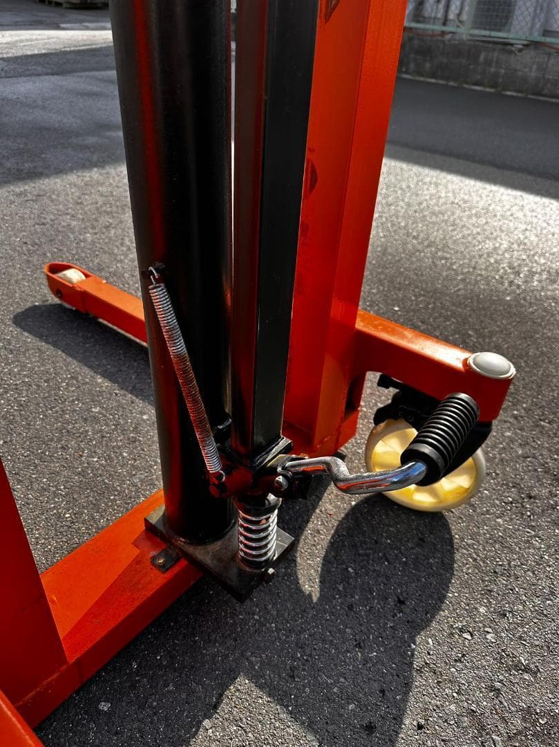 中古ハンドフォークリフト 昇降 最高位1650mm　2T フォーク長さ825mm