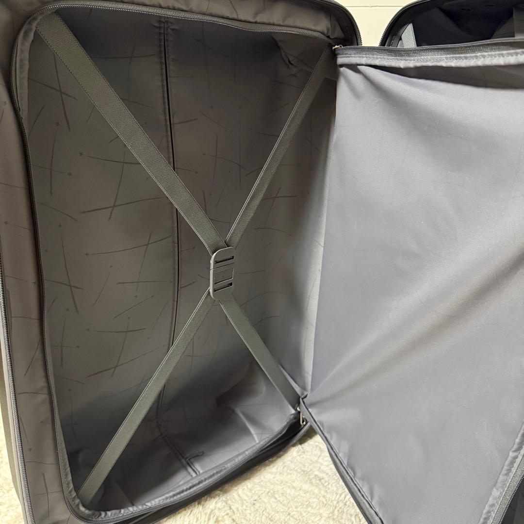 美品✨サムソナイト　ハードシェル　キャリーケース　ブラック　大容量　4輪